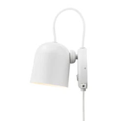 Angle Vegglampe Med USB - Hvit 14 Angle Vegglampe Med USB - Hvit -Lightup Butikk Angle vegglampe med USB Hvit Vegglamper DFTP 2120601001 6