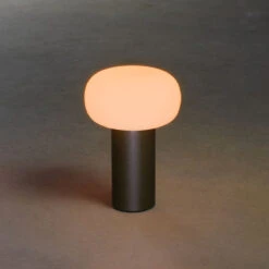 Konstsmide Antibes Oppladbar Bordlampe 2700/3000/4000K Og RGB IP54 Dimbar - Antrasitt Grå -Lightup Butikk Antibes oppladbar bordlampe 270030004000K og RGB IP54 Dimbar Antrasitt gra Bordlamper Konstsmide 7826 752 8