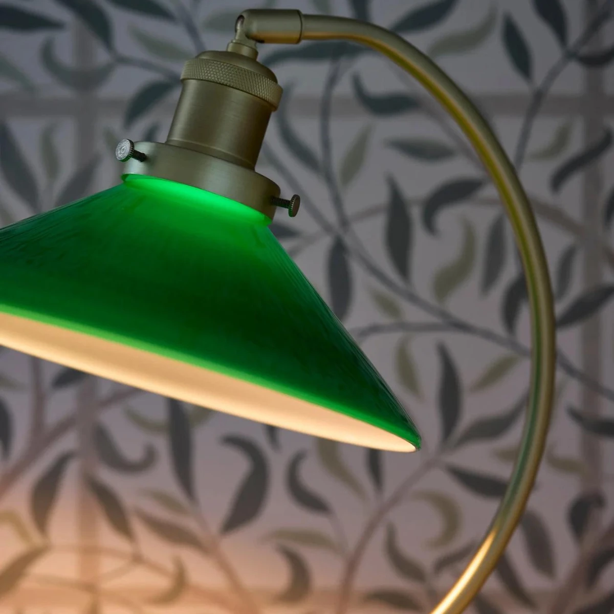Axel Bordlampe - Messing/grønn 4 Axel Bordlampe - Messing/grønn - Bilde 2