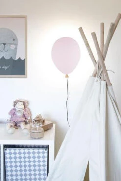 Globen Lighting Balloon Vegglampe - Rosa -Lightup Butikk Balloon vegglampe Rosa Vegglamper Globen Lighting 131204 4