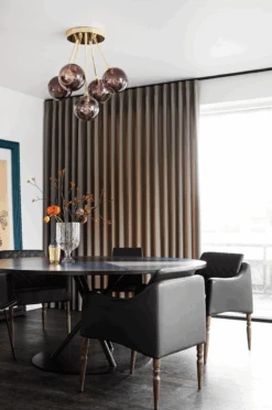 Ballroom Molecule Taklampe - Messing Base/rosa Glass 10 Ballroom Molecule Taklampe - Messing Base/rosa Glass -Lightup Butikk Ballroom Molecule taklampe messing baserosa glass Takpendler Design by Us Des 22721 3