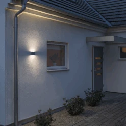 Konstsmide Chieri Vegglampe 2x3W LED - Mørk Grå -Lightup Butikk Chieri vegglampe 2x3W LED Mork gra Utebelysning vegg opp og ned Konstsmide 7972 370 3