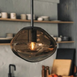 Crystal Stone Ø25 - Kakao / Svart -Lightup Butikk Crystal Stone O25 Kakao Svart Takpendler Hadeland Glassverk Hak 250 CS 2053 Svart 5