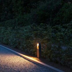 Eskina Pullert 45 Cm 15W 3000/4000 Kelvin IP65 -Lightup Butikk Eskina pullert 45 cm 15W 30004000 Kelvin IP65 Utebelysning pullert Slv slv 1004749 3