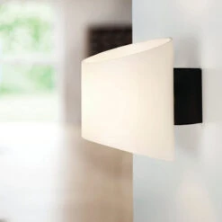 Belid Evoke Vegglampe IP44 7 Belid Evoke Vegglampe IP44 -Lightup Butikk Evoke vegglampe IP44 Vegglamper Belid HB5622054389 3