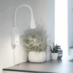 Eye Vegglampe 5 Watt Dimbar M/ USB - Hvit