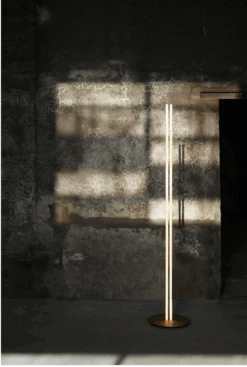 Flos Coordinates Gulvlampe -Lightup Butikk Flos Coordinates Gulvlampe Gulvlamper Flos Fls F1801044 4