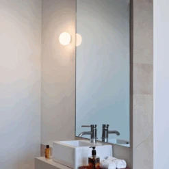 Flos Mini Glo-Ball C/W Tak/vegg