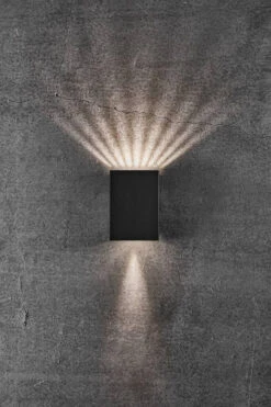 Nordlux Fold 10 Vegglampe Utendørs Opp/ned - Svart 13 Nordlux Fold 10 Vegglampe Utendørs Opp/ned - Svart -Lightup Butikk Fold 10 vegglampe utendors oppned Svart Utebelysning vegg opp og ned Nordlux 2019041003 3