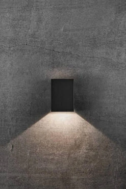 Nordlux Fold 10 Vegglampe Utendørs Opp/ned - Svart 18 Nordlux Fold 10 Vegglampe Utendørs Opp/ned - Svart -Lightup Butikk Fold 10 vegglampe utendors oppned Svart Utebelysning vegg opp og ned Nordlux 2019041003 8
