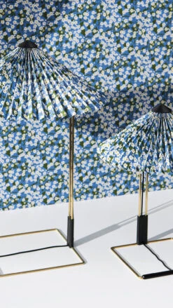 HAY X Liberty Matin Bordlampe Large - Messing - Mitsi 13 HAY X Liberty Matin Bordlampe Large - Messing - Mitsi -Lightup Butikk HAY X Liberty Matin bordlampe Large Messing Mitsi Bordlamper HAY HAY AC070 A569 AN46 5