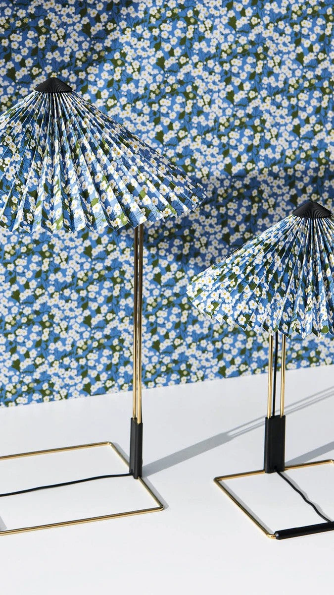 HAY X Liberty Matin Bordlampe Large - Messing - Mitsi 7 HAY X Liberty Matin Bordlampe Large - Messing - Mitsi - Bilde 5