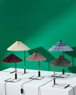 HAY X Liberty Matin Bordlampe Small - Messing - Ros -Lightup Butikk HAY X Liberty Matin bordlampe Small Messing Ros Bordlamper HAY HAY AC070 A577 AN47 6