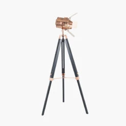 Hereford Gulvlampe 139 Cm - Svart/Kobberfarget -Lightup Butikk Hereford gulvlampe 139 cm SvartKobberfarget Gulvlamper Pacific Lifestyle 32 127 C 7