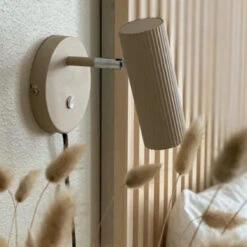 Globen Lighting Hubble Vegglampe - Beige