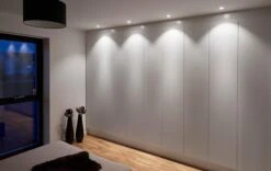 Junistar Square 6W Isosafe - Dimtowarm Matthvit -Lightup Butikk Junistar square 6W isosafe dimtowarm matthvit Downlight lavtbyggende Sg Armaturen As 3202531 2