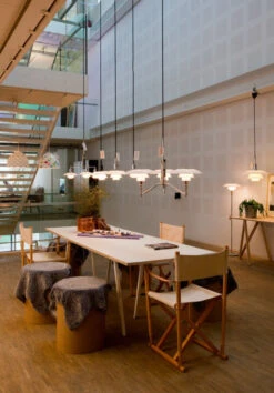 Louis Poulsen PH 3/2 Akademy Lysekrone 8 Louis Poulsen PH 3/2 Akademy Lysekrone -Lightup Butikk Louis Poulsen PH 32 Akademy lysekrone Takpendler Louis Poulsen LP 5741084869 3