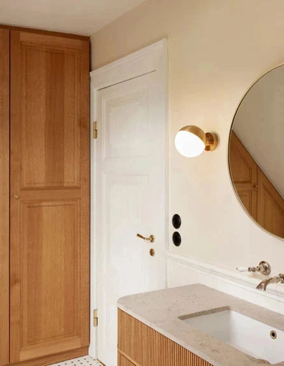 Louis Poulsen VL Studio Vegglampe Messing U/ledning - Messing 3 Louis Poulsen VL Studio Vegglampe Messing U/ledning - Messing - Bilde 2