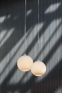 Louis Poulsen Wohlert Taklampe Ø40 - Opal 13 Louis Poulsen Wohlert Taklampe Ø40 - Opal -Lightup Butikk Louis Poulsen Wohlert taklampe O40 Opal Takpendler Louis Poulsen LP 5741087015 3