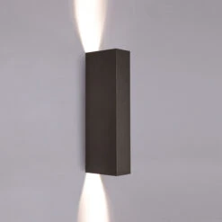 Malmø Vegglampe Opp/ned Lys - Svart