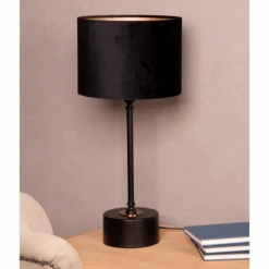 Merida Bordlampe 54 Cm Med Velour Lampeskjerm - Svart/Messing 12 Merida Bordlampe 54 Cm Med Velour Lampeskjerm - Svart/Messing -Lightup Butikk Merida bordlampe 54 cm med velour lampeskjerm SvartMessing Bordlamper Scanlight 169007 4