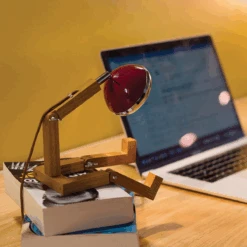 Mini Wattson Bordlampe - Cherry Rød