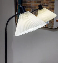 Markslöjd Mira Gulvlampe 145 Cm - Svart/Offwhite - Svart / Hvit -Lightup Butikk Mira gulvlampe 145 cm SvartOffwhite Svart Hvit Gulvlamper Markslojd Mrk 108568 3
