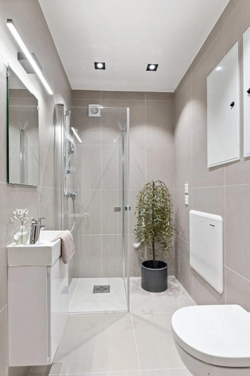 Misty Duo 60 LED Baderomslampe, Svart 4 Misty Duo 60 LED Baderomslampe, Svart - Bilde 2