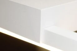 Misty Duo 90 LED Baderomslampe - Hvit -Lightup Butikk Misty duo 90 LED baderomslampe Hvit Baderomsbelysning vegglamper NorDesign 366589006v3 4