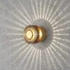 Konstsmide Monza Vegglampe Utendørs IP54 3W - Messing Farget -Lightup Butikk Monza vegglampe utendors IP54 3W Messing farget Utebelysning vegg veggskjold Konstsmide 7900 800 1