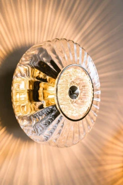 New Wave Optic 26 Wall Lamp - Klar -Lightup Butikk New Wave Optic 26 Wall Lamp Klar Vegglamper Design by Us Des 23022 3