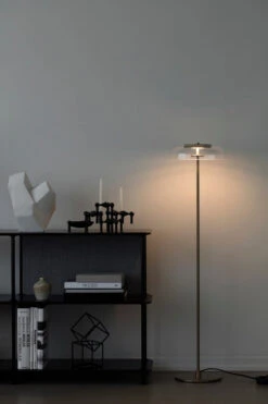 Nuura Blossi Gulvlampe Nordic Gold -Lightup Butikk Nuura Blossi gulvlampe Nordic Gold Gulvlamper Nuura Nua 2027006 13