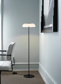 Nuura Blossi Gulvlampe Svart -Lightup Butikk Nuura Blossi gulvlampe svart Gulvlamper Nuura Nua 2027005 8