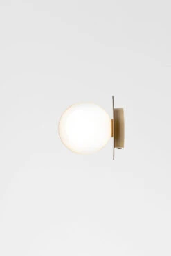 Nuura Liila 1 Vegglampe/taklampe - Medium - Nordic Gold / Opal -Lightup Butikk Nuura Liila 1 vegglampetaklampe medium nordic gold opal Vegglamper Nuura Nua 2046002 6