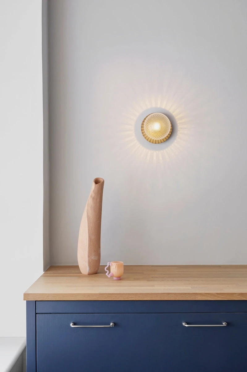 Nuura Liila 1 Vegglampe/taklampe - Medium - Nordic Gold / Optikk 7 Nuura Liila 1 Vegglampe/taklampe - Medium - Nordic Gold / Optikk - Bilde 5