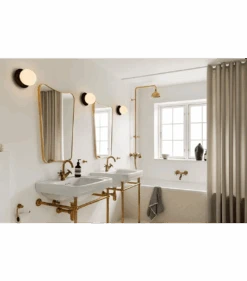 Nuura Liila 1 Vegglampe/taklampe - Medium - Svart / Opal Glass