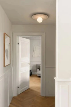 Nuura Liila Muuse Vegglampe/taklampe - Medium - Hvit / Opal -Lightup Butikk Nuura Liila Muuse vegglampetaklampe medium Hvit opal Vegglamper Nuura Nua 2046070 3