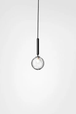 Nuura Miira 1 Svart/optikk