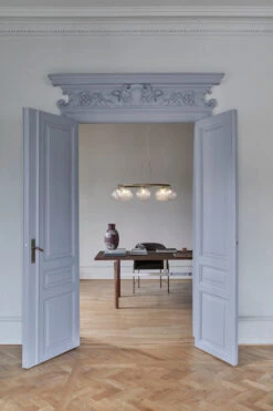 Nuura Miira 8 Circular Messing / Optikk -Lightup Butikk Nuura Miira 8 circular messing optikk Takpendler Nuura Nua 2032007 4