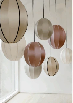 Oi Soi Oi Silkeskjerm Oval S - Offwhite -Lightup Butikk Oi Soi Oi Silkeskjerm Oval S Offwhite Takpendler Oi Soi Oi Oii BO3302 4