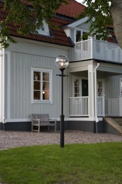 Konstsmide Orion Stolpe 240cm - Svart 9 Konstsmide Orion Stolpe 240cm - Svart -Lightup Butikk Orion stolpe 240cm Svart Utebelysning stolpe Konstsmide 468 750 3