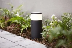 Philips Hue Calla Pullert White Ambiance & Color Luminairs 25 Cm - Forlenger -Lightup Butikk Philips Hue Calla pullert white ambiance color luminairs 25 cm Forlenger Utebelysning pullert Philips Hue 915005630301 11