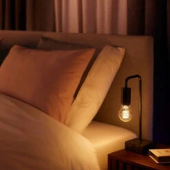 Philips Hue White LED 7W E27 A60 2200-4500 Kelvin - 60 Mm -Lightup Butikk Philips Hue white LED 7W E27 A60 2200 4500 Kelvin 60 mm Smartpaerer E27 Philips Hue 929002477501 4