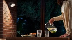 Philips Mimosa Vegglampe Utendørs 7W 2700K IP44 - Antrasitt -Lightup Butikk Philips Mimosa vegglampe utendors 7W 2700K IP44 Antrasitt Utebelysning vegg veggskjold Philips 929003262301 6