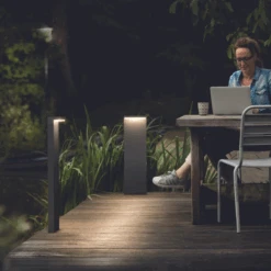 Philips MyGarden Bustan Pullert 77 Cm Utendørs IP44 2x4,5W LED- Antrasitt -Lightup Butikk Philips myGarden Bustan pullert 77 cm utendors IP44 2x45W LED Antrasitt Utebelysning pullert Philips 915005378601 3