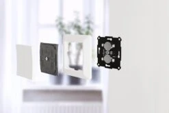 Plejd WPH-01 Trådløs Bryter Passer Med Svart Ramme Elko 7 Plejd WPH-01 Trådløs Bryter Passer Med Svart Ramme Elko -Lightup Butikk Plejd WPH 01 tradlos bryter passer med svart ramme Elko Elektro bryter Plejd 1400284 3