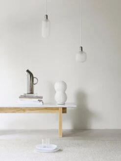 Normann Copenhagen Puff Bordlampe, Twist -Lightup Butikk Puff bordlampe twist Bordlamper Normann Copenhagen 605724 3