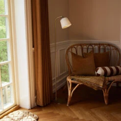 Room 49 Gulvlampe 135 Cm - Opal/Antikk Messing