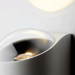 Saga Vegglampe IP65 12W 3000K - Hvit 13 Saga Vegglampe IP65 12W 3000K - Hvit -Lightup Butikk Saga vegglampe IP65 12W 3000K Hvit Utebelysning vegg opp og ned LOOM Design LF 830 001 6