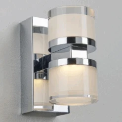 Selena Vegglampe IP21 2x5W Dimbar - Krom